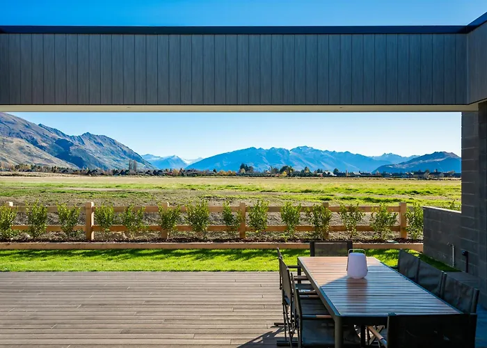 Holiday home Brand New On Rubus Wanaka